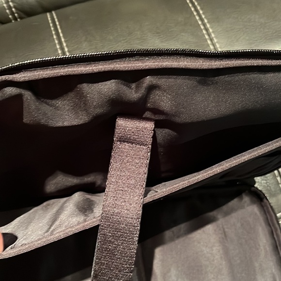 NWT TO THE MARKET LAPTOP/WORK BAG 🔥🔥🔥 - Picture 8 of 9